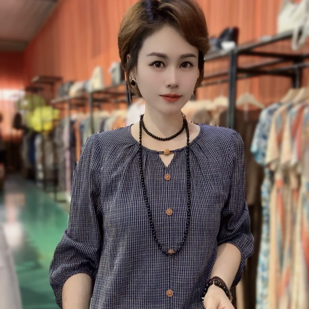 早秋新款法式小众圆领中袖格子气质显瘦百搭上衣