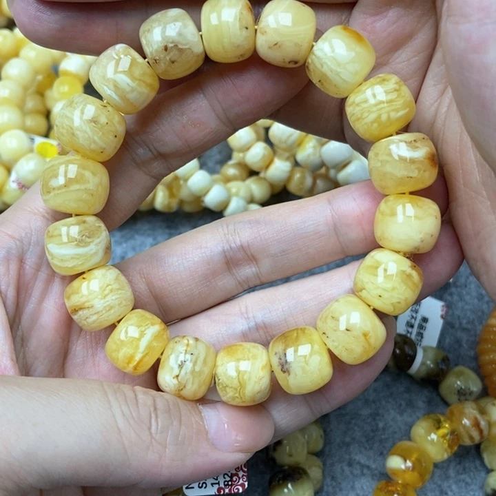 琥珀未镶嵌珠宝奇石9