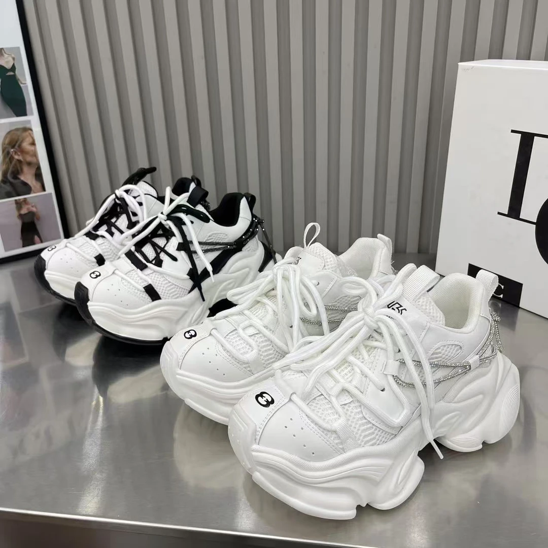 2025秋季新款网面透气女款厚底小个子增高休闲运动鞋显脚小老爹鞋