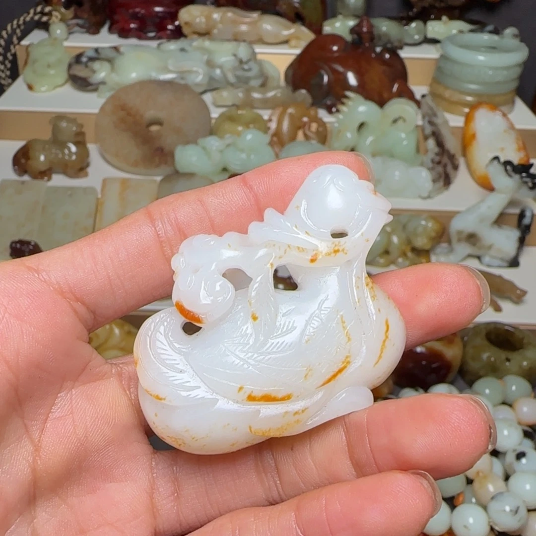 难***遇和田玉未镶嵌挂件