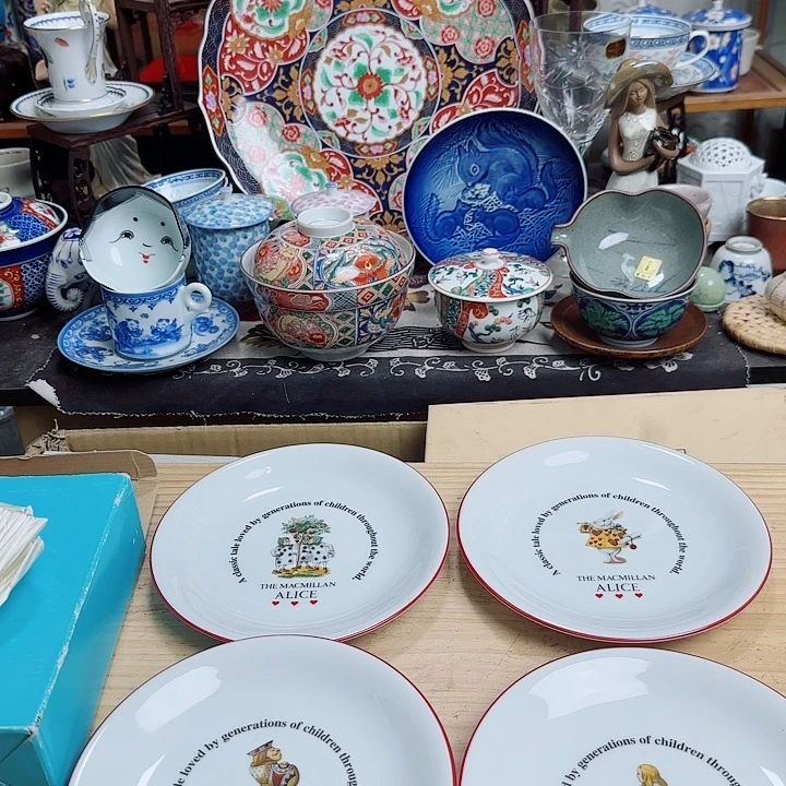 瓷片爱丽丝梦游仙境4个啊啊啊啊啊啊