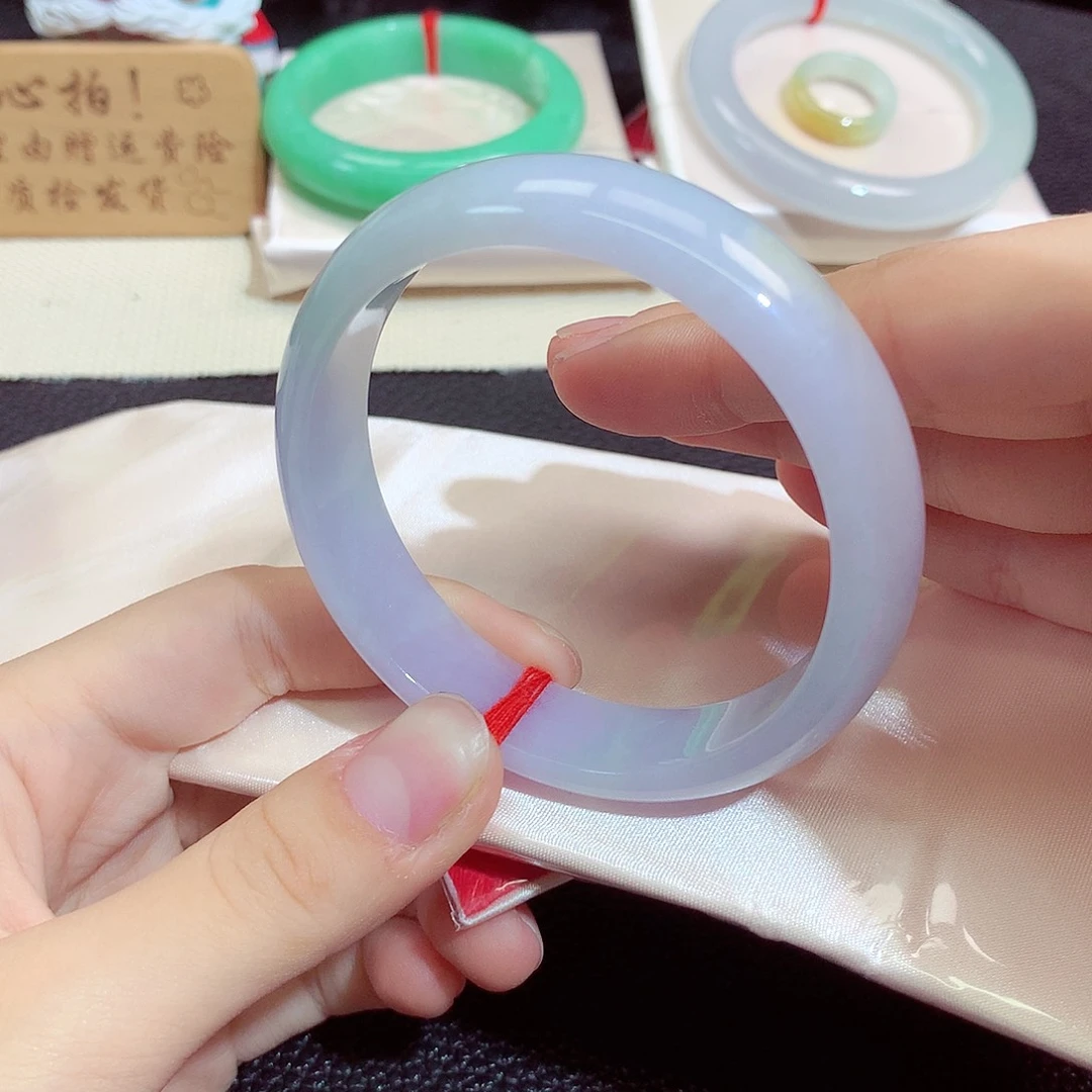 翡翠未镶嵌手镯9005