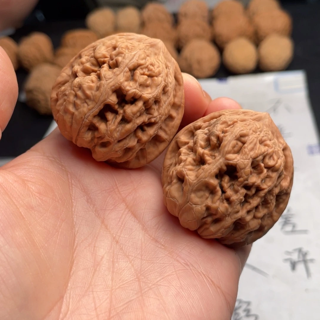 文玩核桃吊坠426。40凤凰台有黄