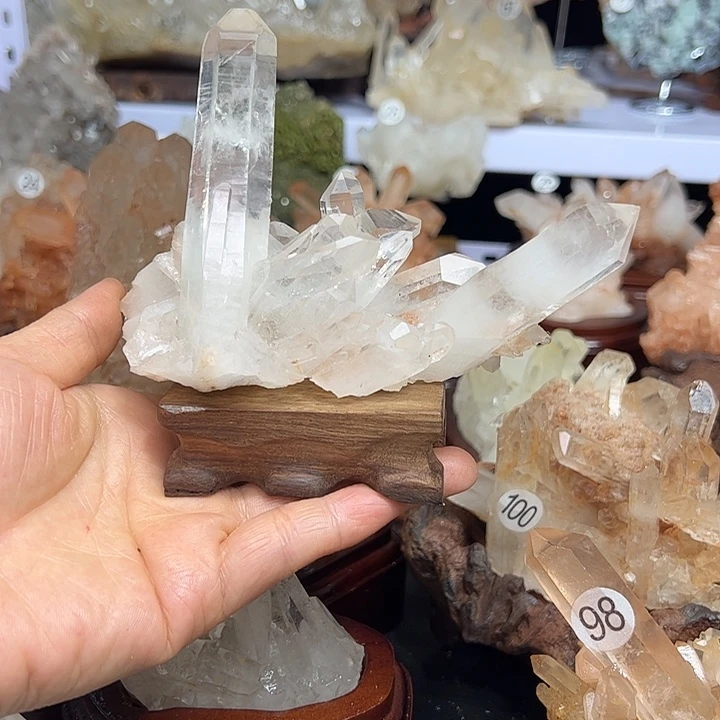 珠宝半成品水晶未镶嵌