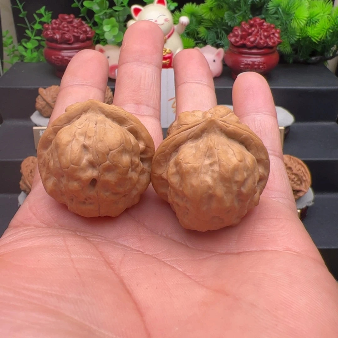 翟***霆文玩核桃把件邢台古蟾，尺寸35