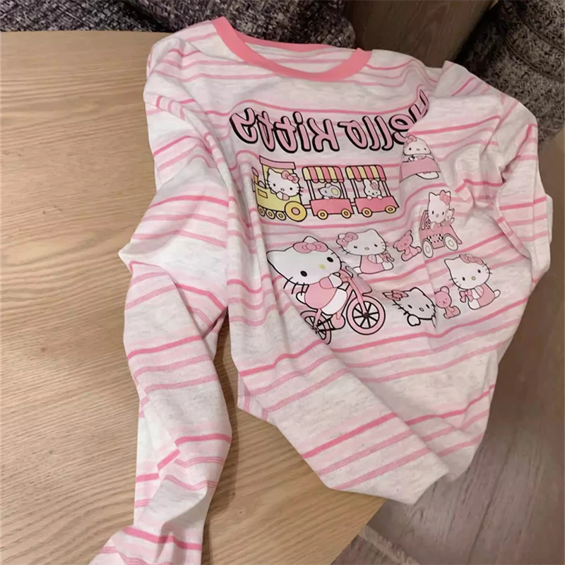 日系hellokitty条纹拼色圆领t恤女春秋减龄洋气宽松休闲长袖上衣
