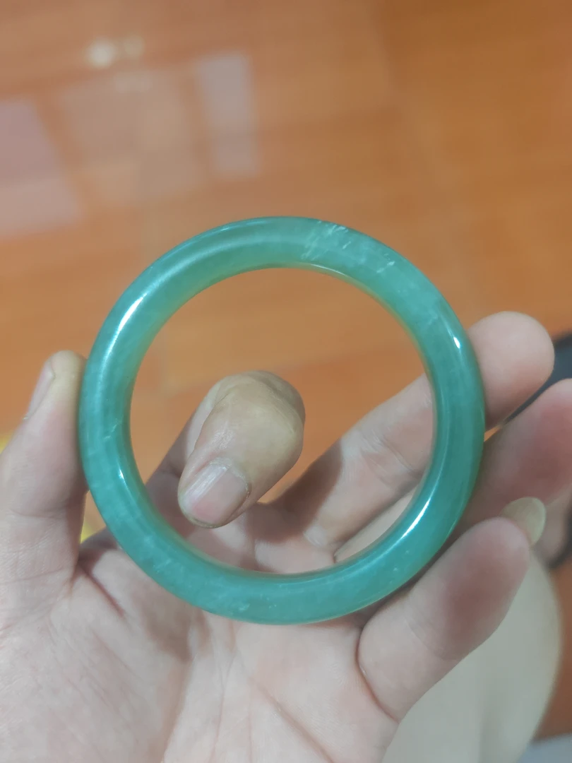 岫玉深色手镯62口径