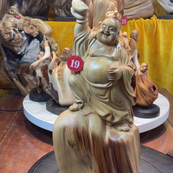 柏木（崖柏）人****。崖柏  弥勒