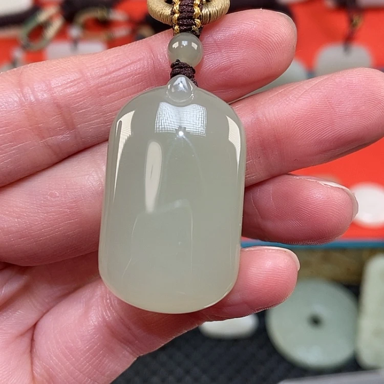 【闪购商品】颈饰未镶嵌和田玉