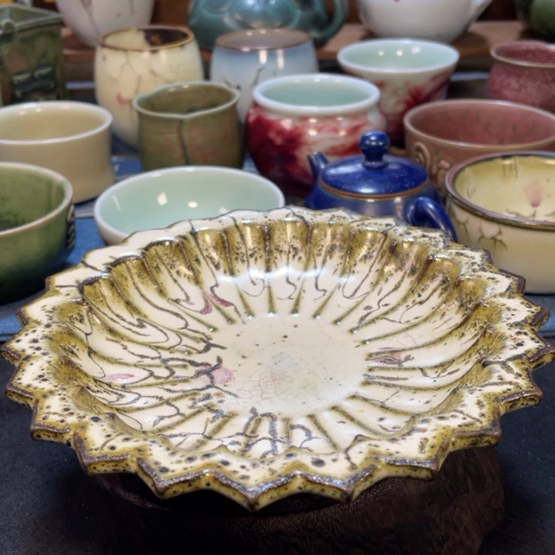 【闪购商品】摆件踏雪寻梅莲花壶承