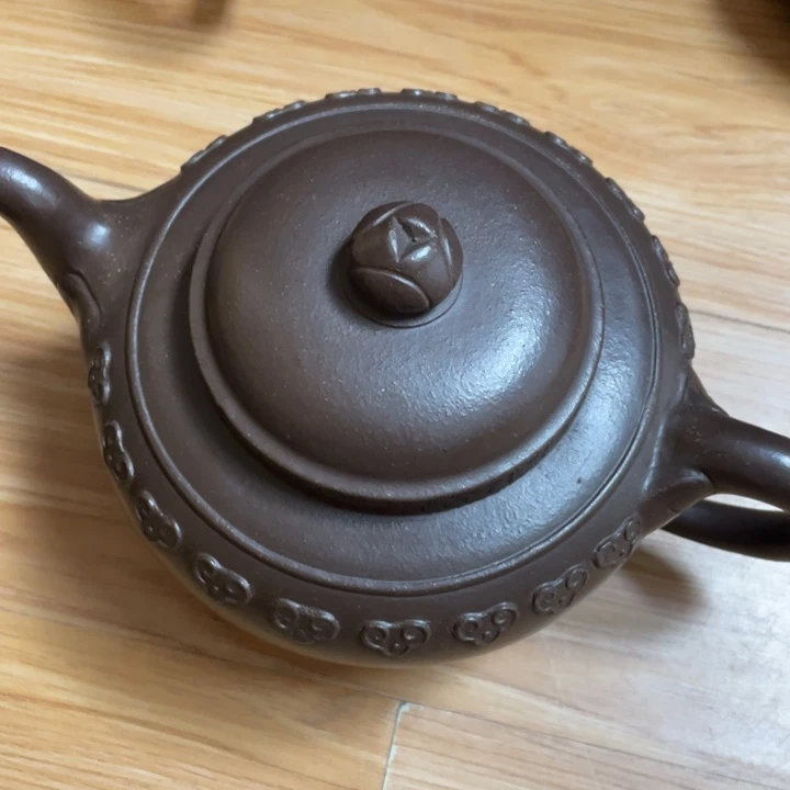 茶壶底槽青紫砂艺术作品