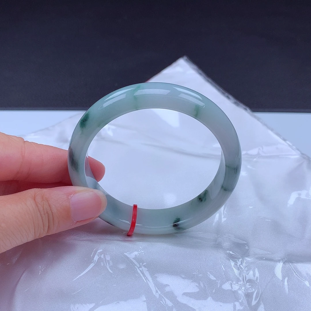 翡翠手镯未镶嵌手镯600019