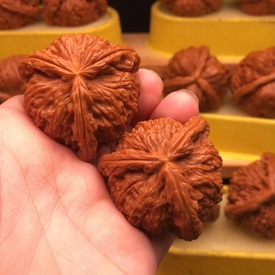 王***权文玩核桃吊坠核桃