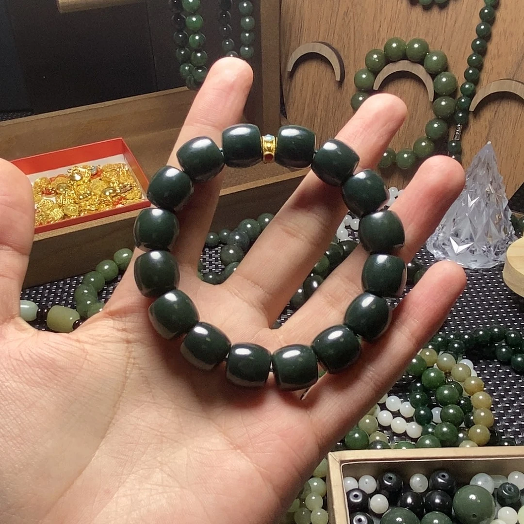 和田玉未镶嵌手串9