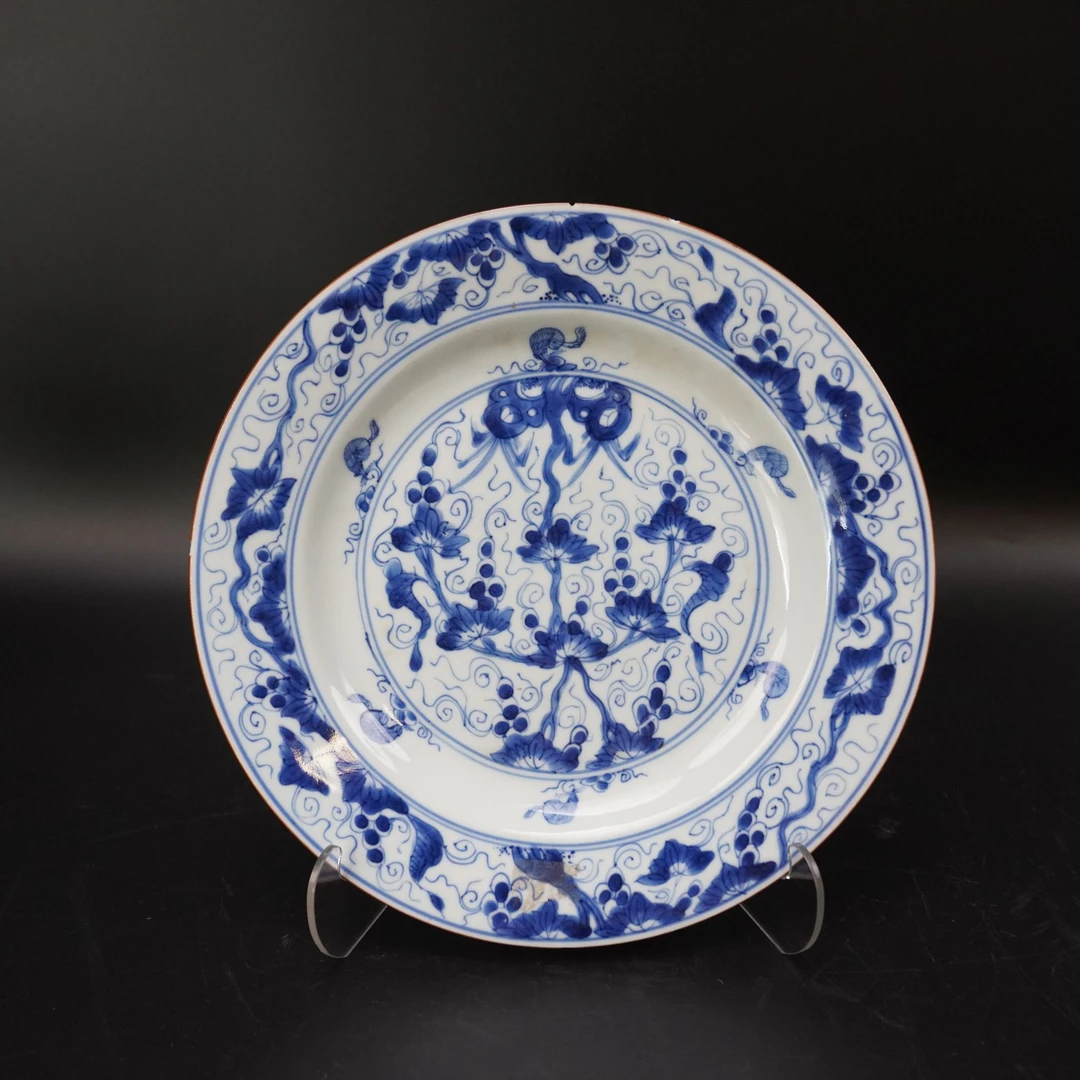 Lot.25080631清康熙青花洞石花卉纹赏盘 直径：约22.9cm