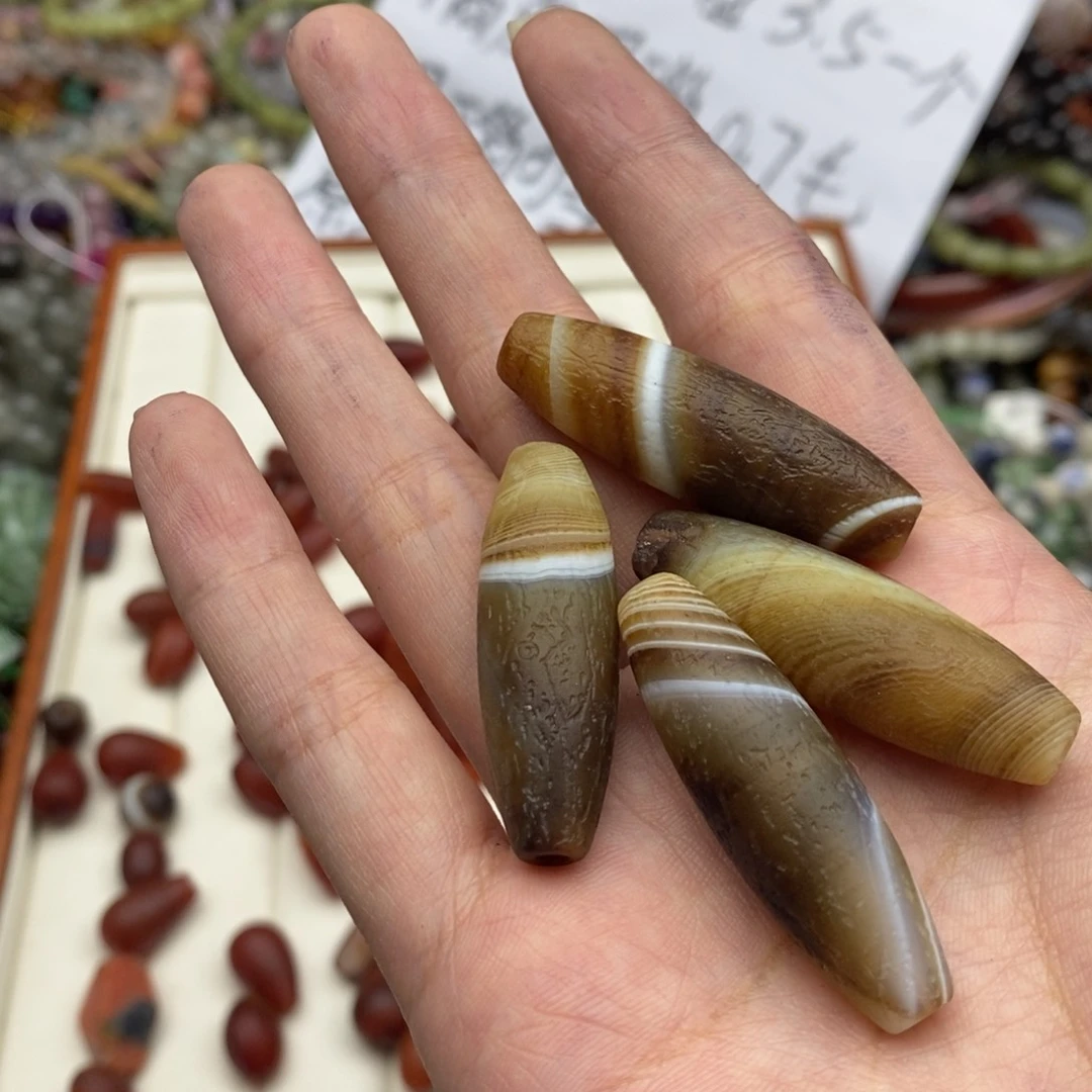 老***人玛瑙/玉髓未镶嵌珠宝半成品083