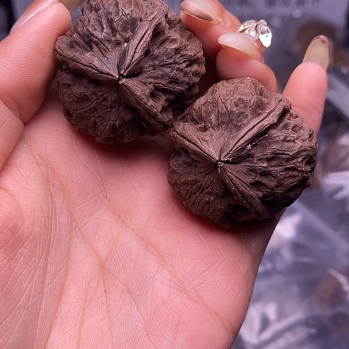 核桃云南野生铁核桃33号36mm