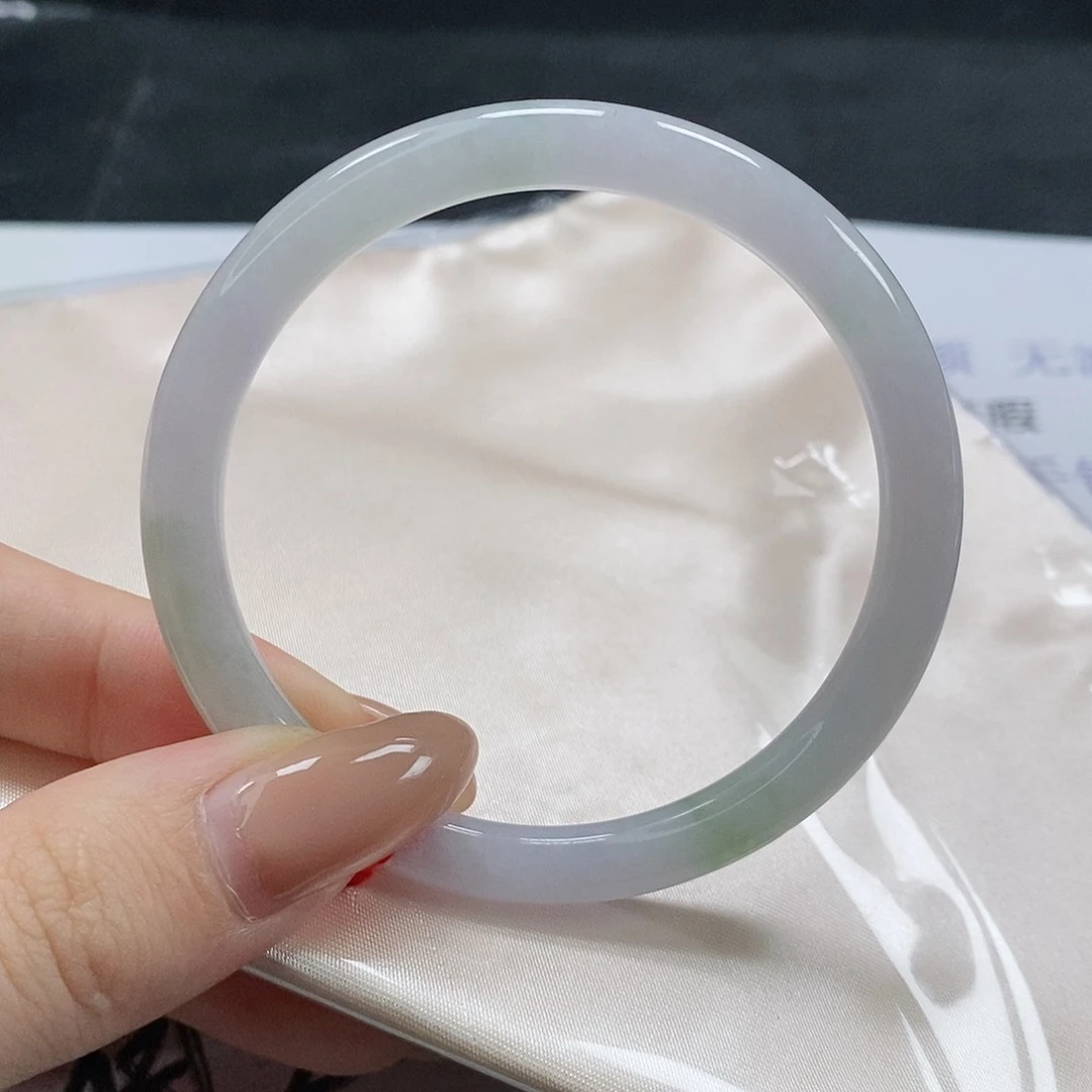 【闪购商品】翡翠手镯（圆镯）未镶嵌330号