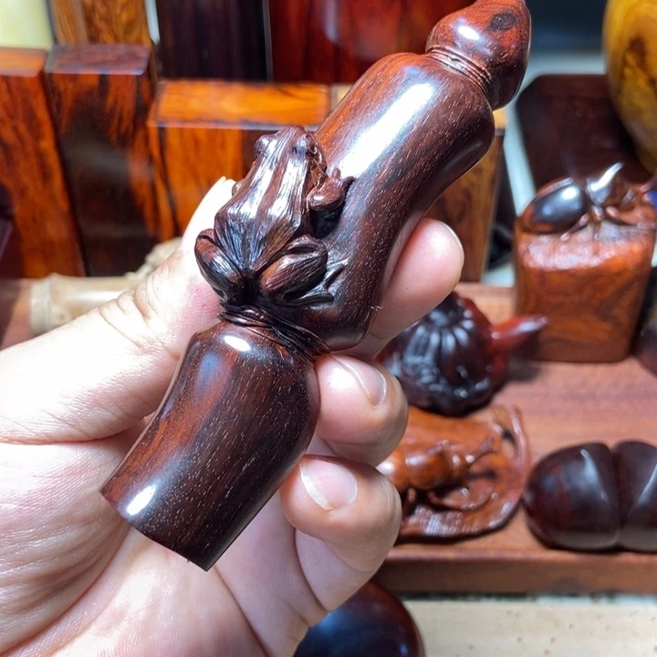 檀香紫檀（小叶紫檀）?*