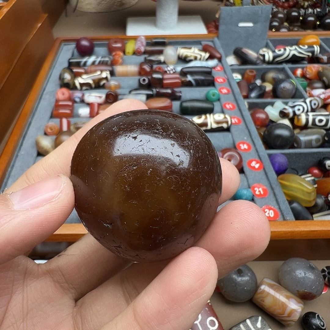 阳***光玛瑙/玉髓未镶嵌珠宝半成品