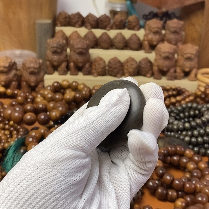 老山檀阴沉平安扣