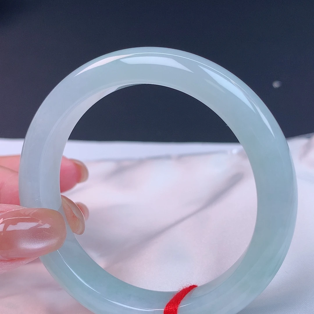 【闪购商品】未镶嵌手镯翡翠52+