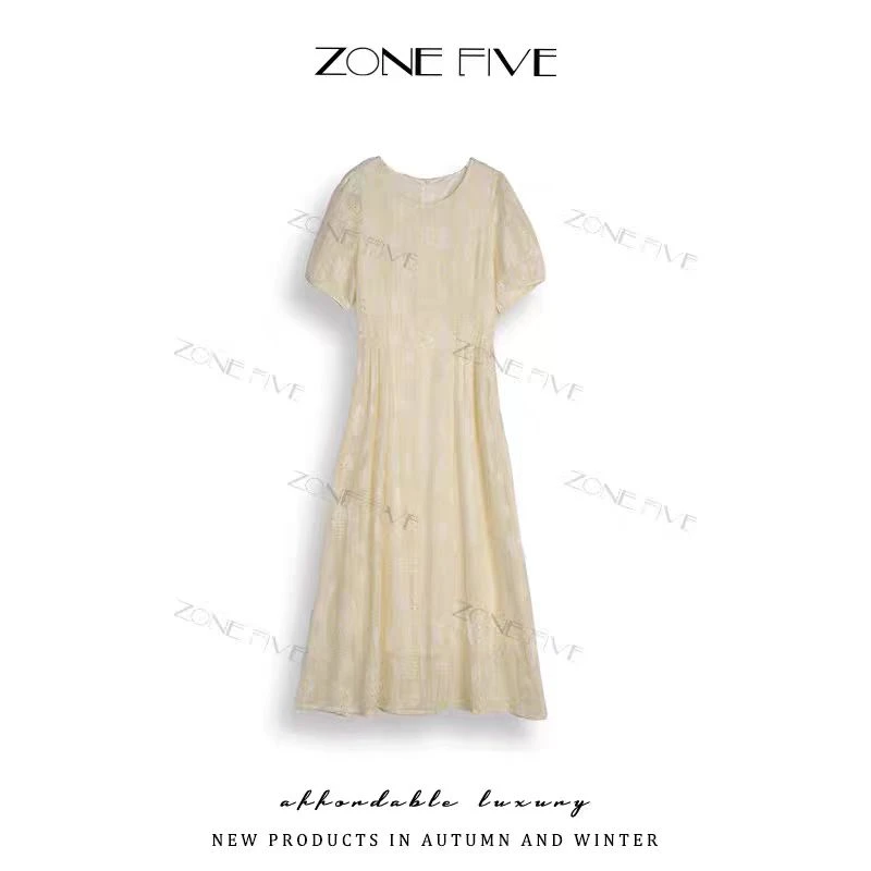 【zonefive】镂空刺绣隐藏式拉链休闲风印花连衣裙温柔优雅裙A2509