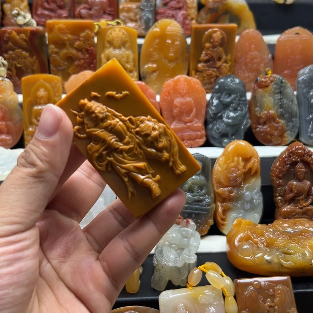 石英质玉（黄龙玉）黄龙玉未镶嵌吉**安