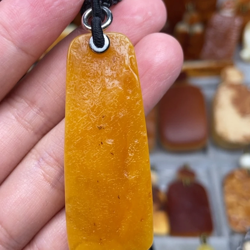 【闪购商品】未镶嵌吊坠(赠链)琥珀