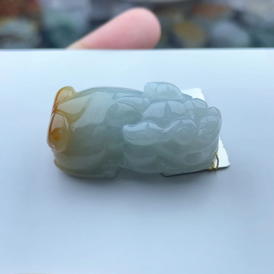 颈饰未镶嵌翡翠貔貅