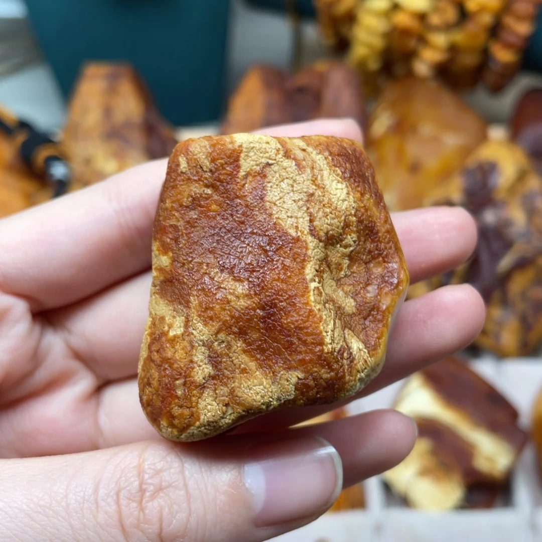 琥珀珠宝奇石未镶嵌