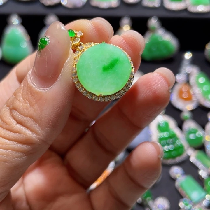 翡翠银S925镶嵌颈饰