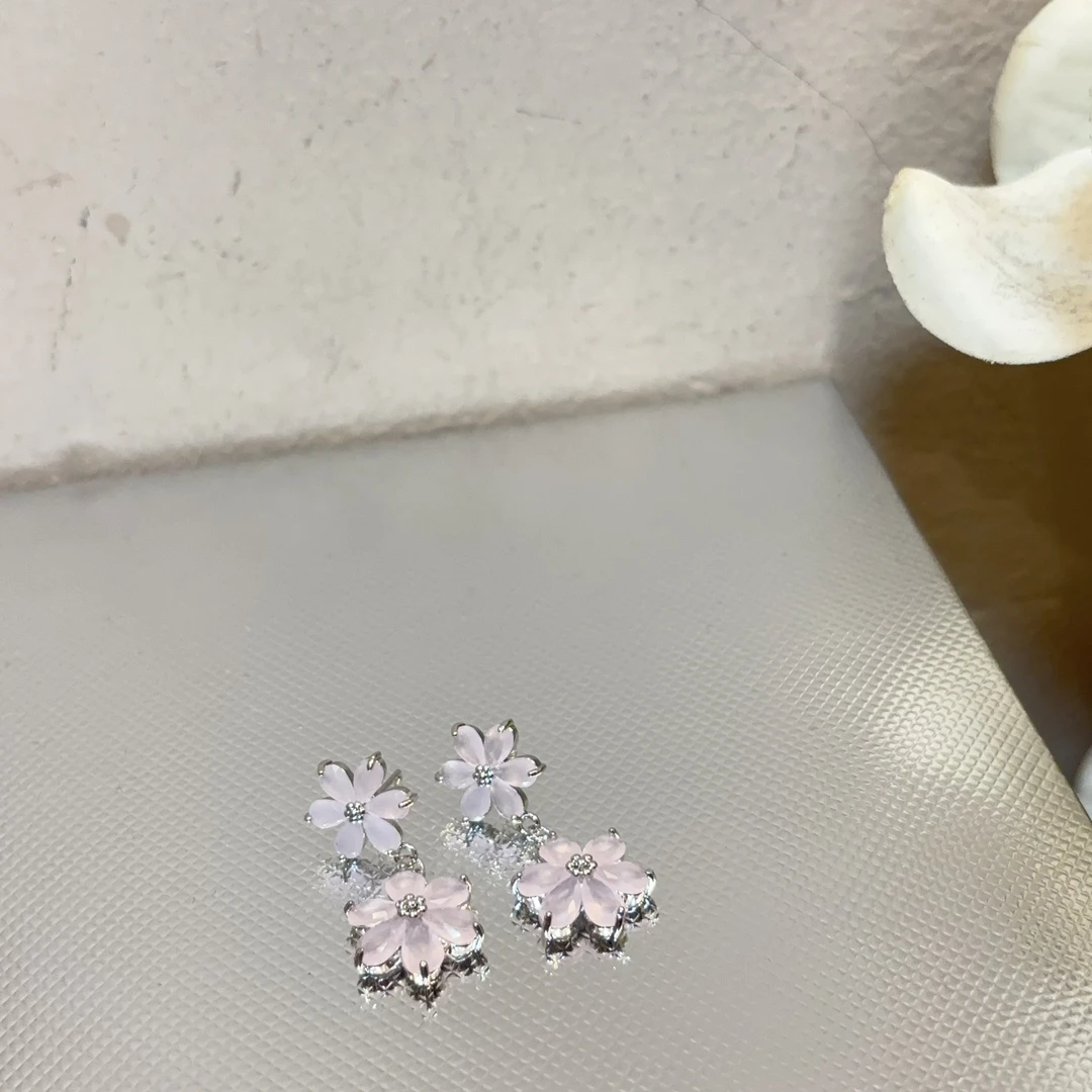 铜合金耳饰 设计款小花耳钉R859