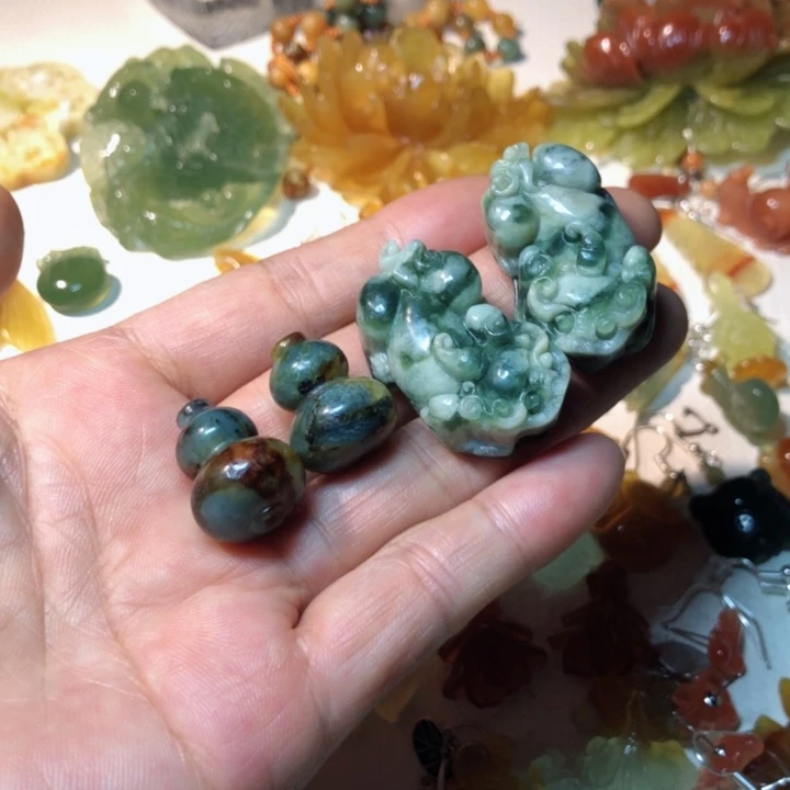 【闪购商品】蛇纹石玉未镶嵌耳环开*