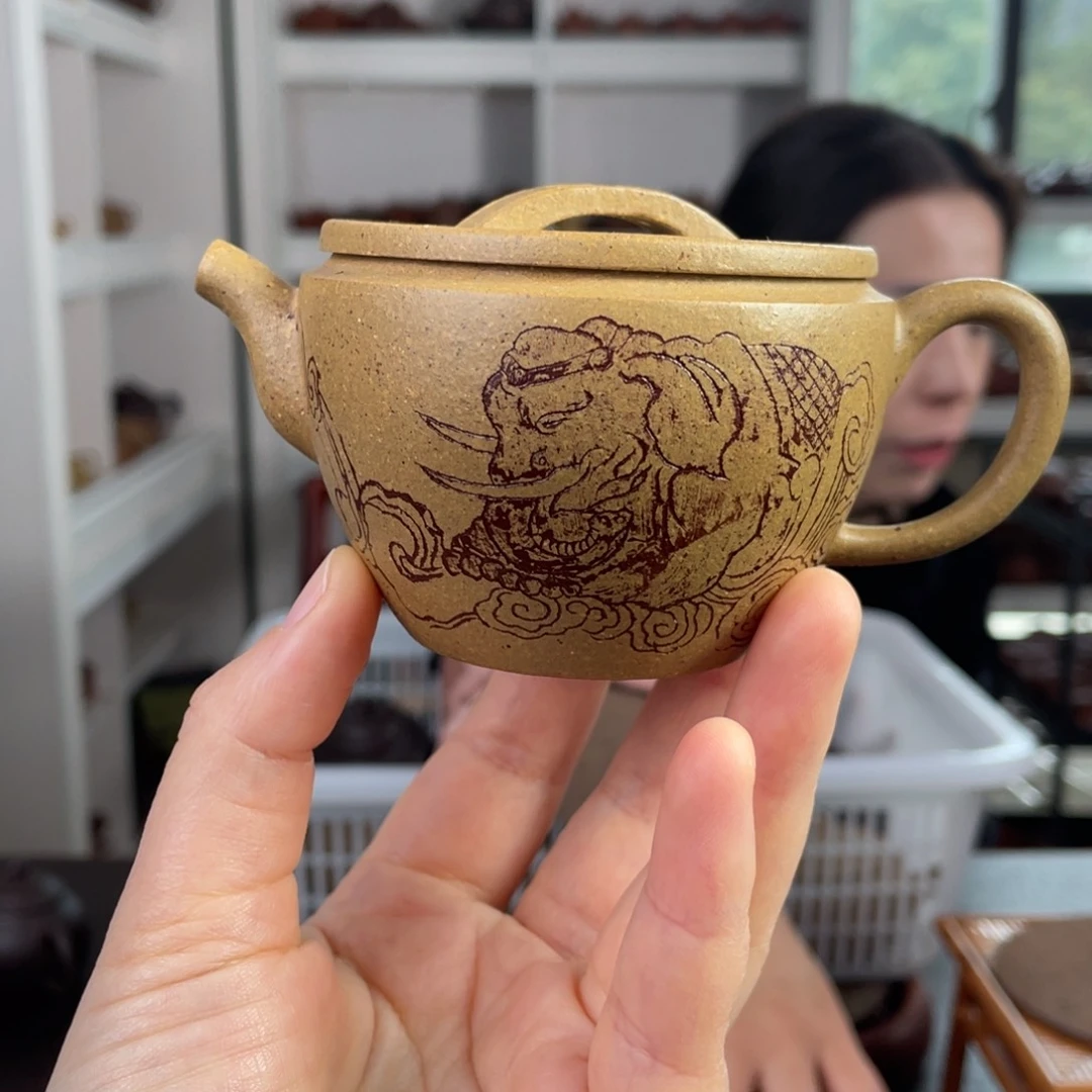 紫砂茶壶黄金段刻绘汉瓦160cc