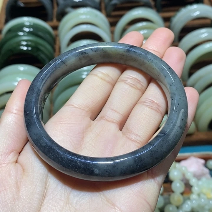和田玉手镯未镶嵌印***师