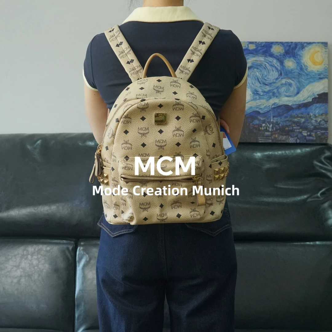 95新 MCM 米色双肩包/EE05529082/9082
