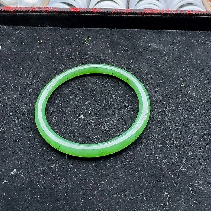 和田玉未镶嵌颈饰俄罗斯碧玉手镯多样性发一