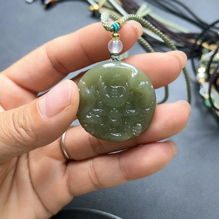 【闪购商品】颈饰未镶嵌和田玉