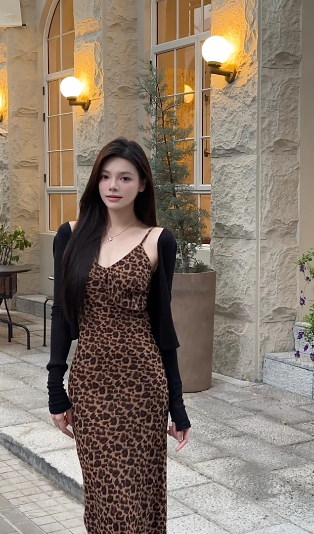 【苏苏】新款法式性感背心吊带豹纹包臀连衣裙时尚显瘦长裙DT1501