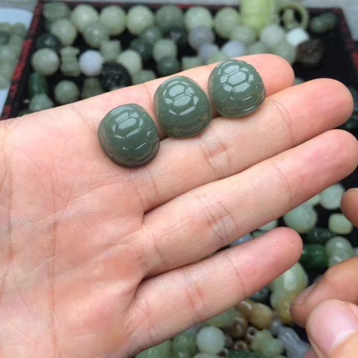 【闪购商品】和田玉未镶嵌颈饰真****