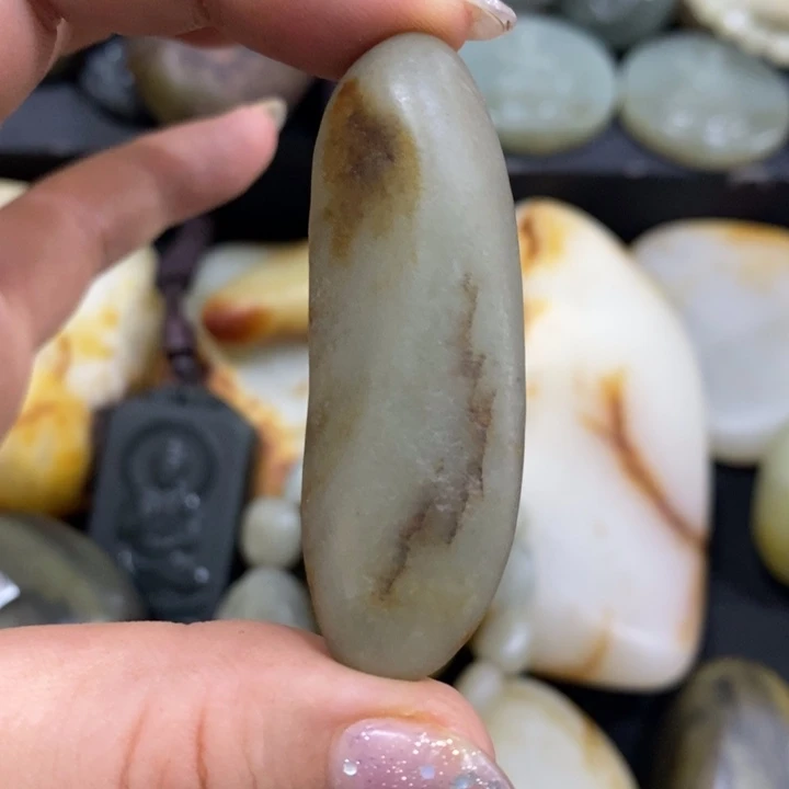 和田玉（糖玉）未镶嵌挂件