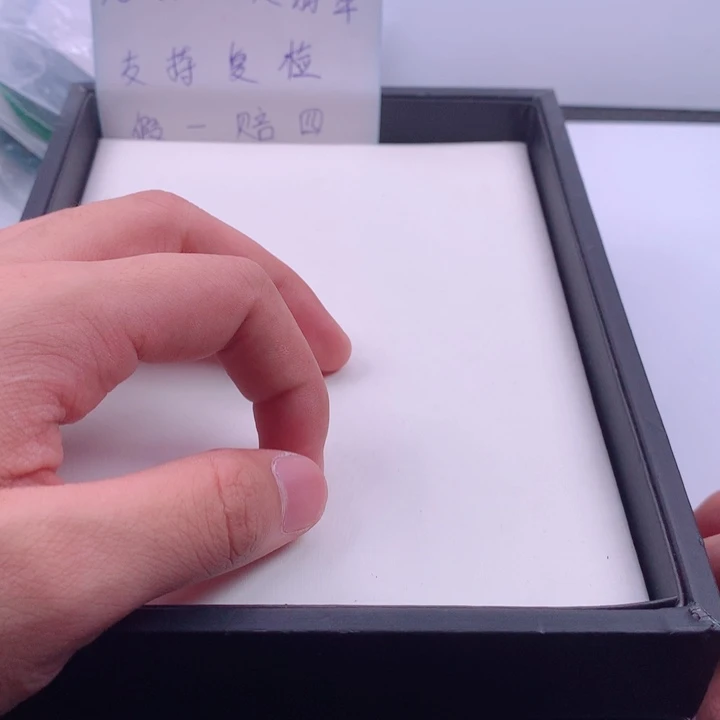 用***_翡翠未镶嵌手链多样性