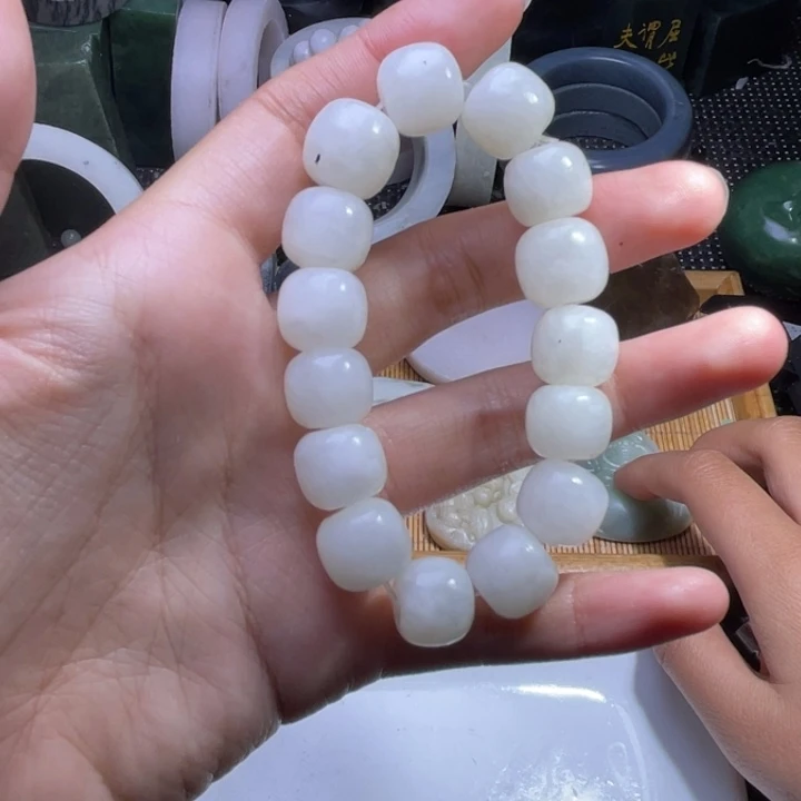 未镶嵌和田玉珠宝半成品