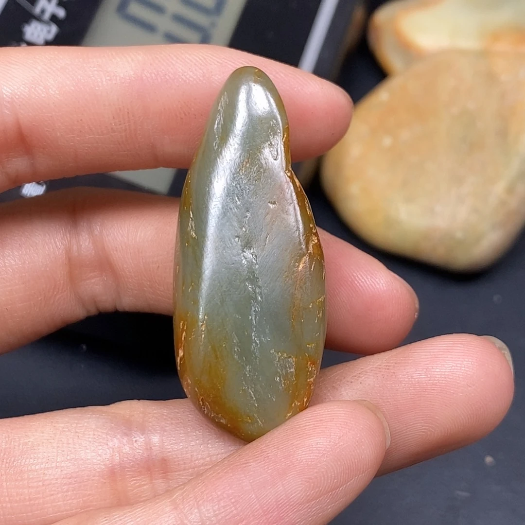 和田玉（糖玉）未镶嵌挂件