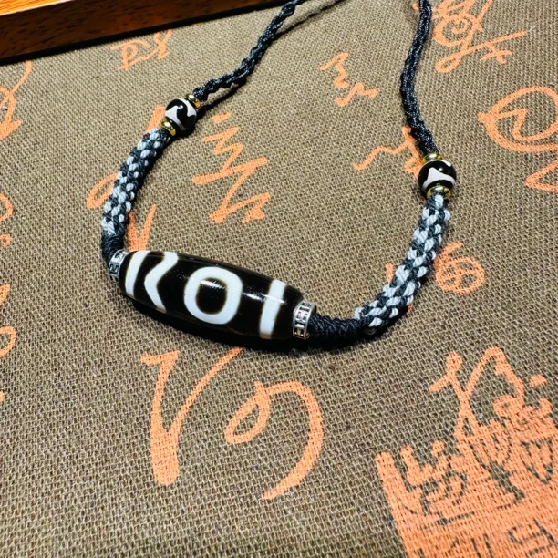 玛瑙黑白博古手工亮面息增怀诛图腾玉米结锁骨链38乘13毫米左右