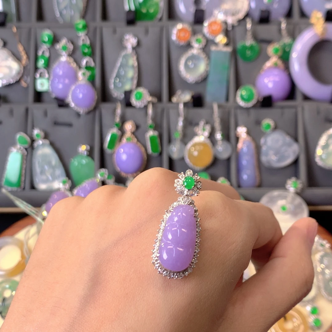 吊坠(不含链)18K金镶嵌翡翠