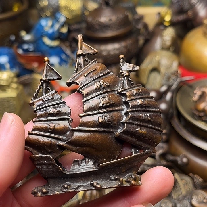 精美铜器批发档口