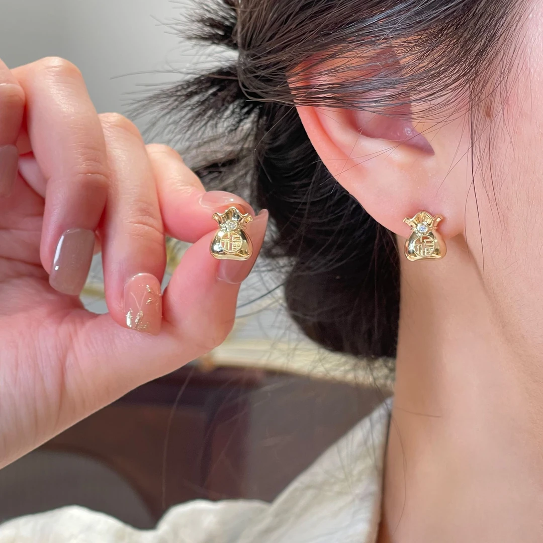 福袋子国潮风简约小巧耳钉小众百搭高级感耳饰R2952