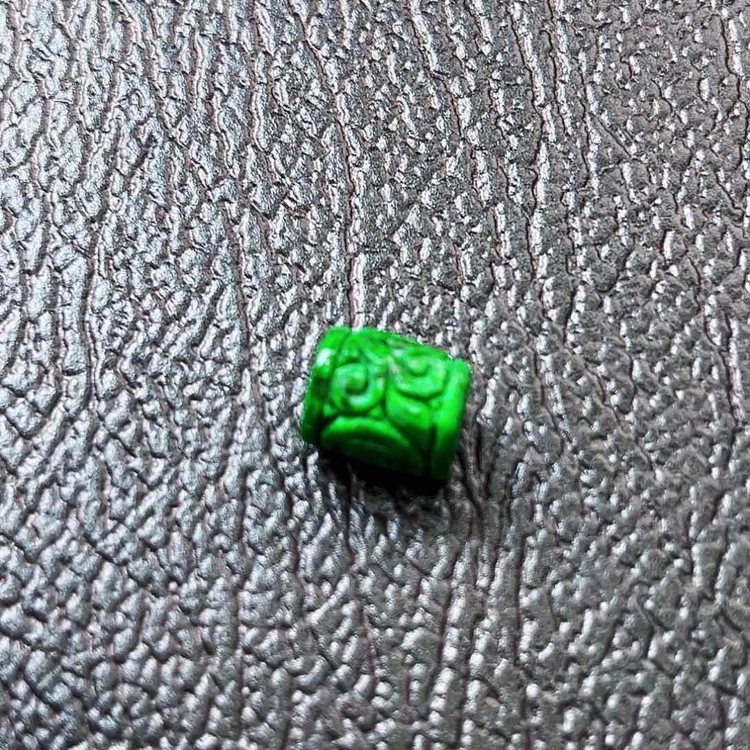 颈饰未镶嵌翡翠多样性